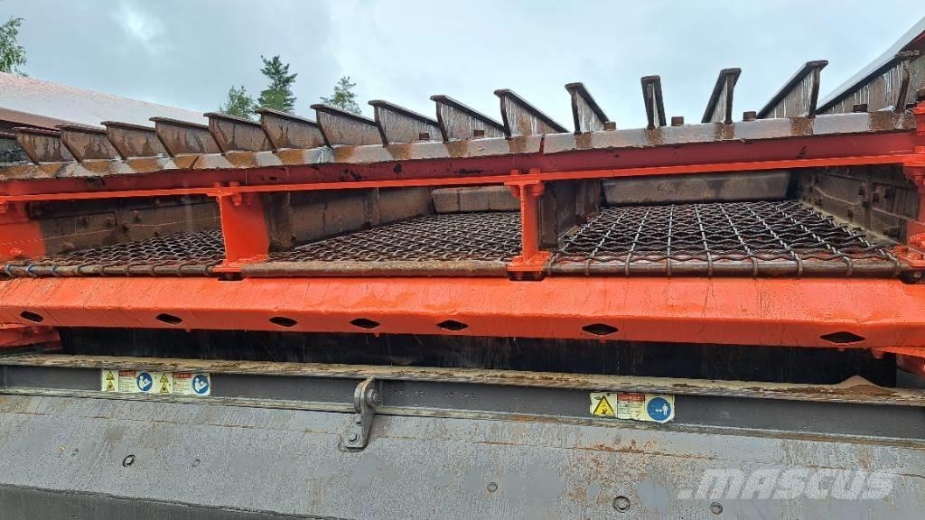 Sandvik QE 141 Мобильные грохоты