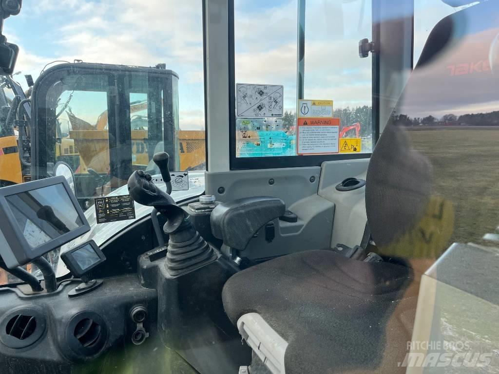 Takeuchi TB 370 Малые экскаваторы 7т-12т