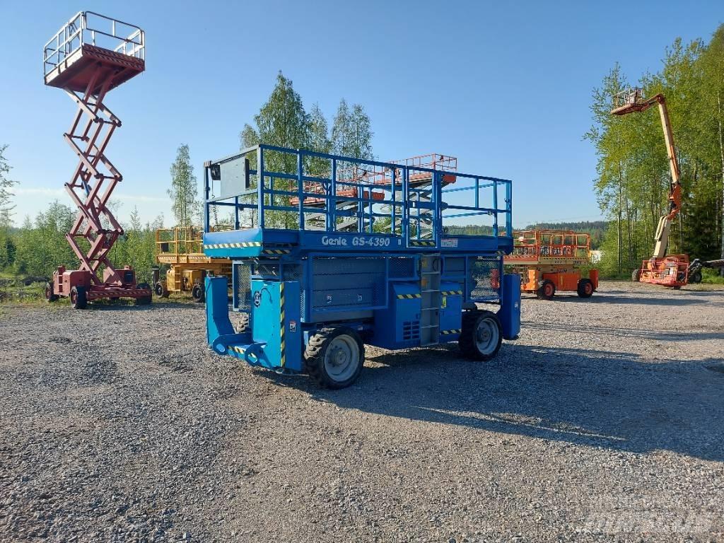 Genie GS 4390 Ножничные подъемники