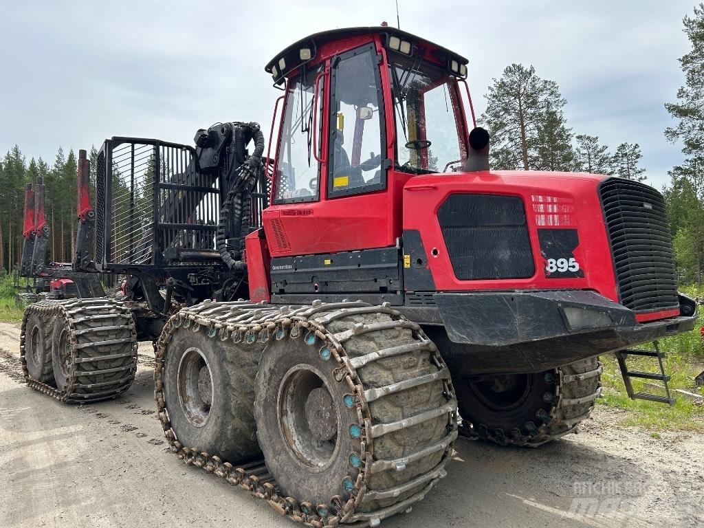 Komatsu 895 Форвардеры