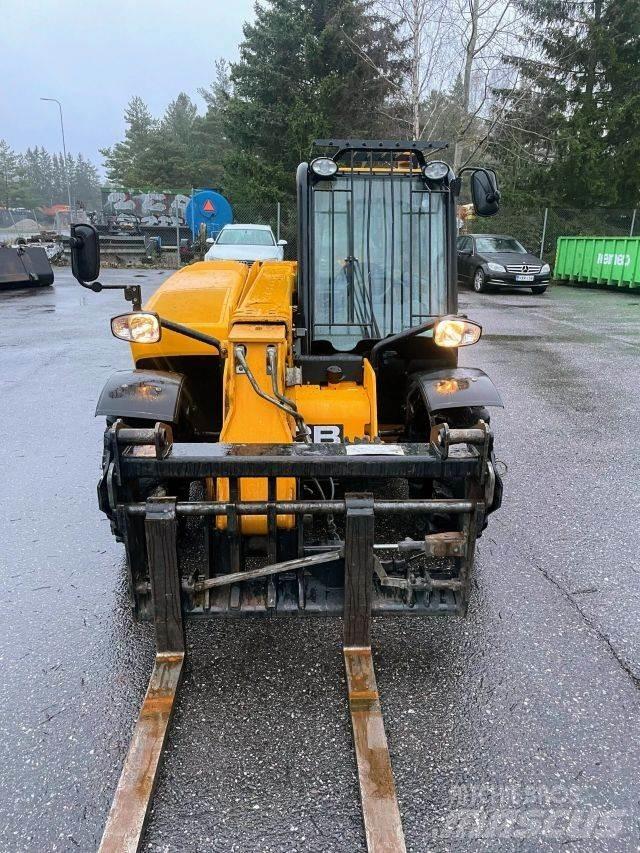 JCB 525-60T5 Телескопические погрузчики