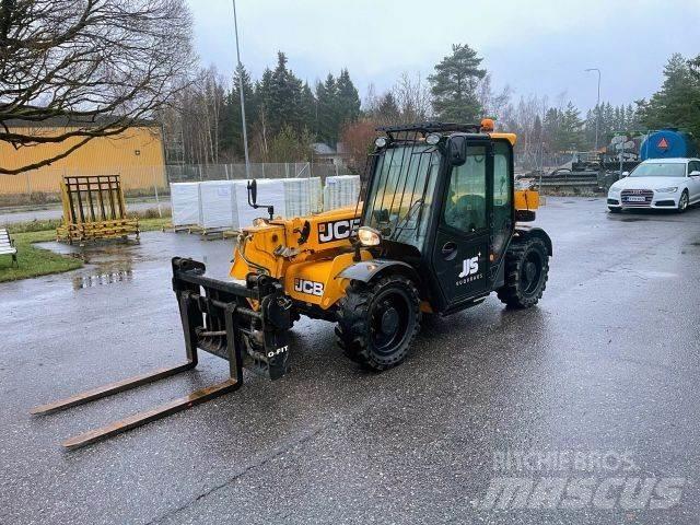 JCB 525-60T5 Телескопические погрузчики