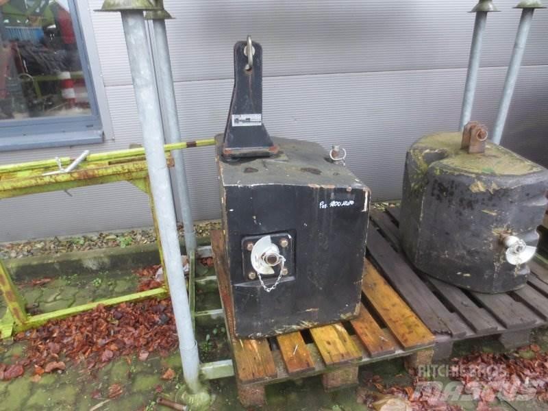 Saphir 1800kg MUFO Навесное оборудование и запчасти
