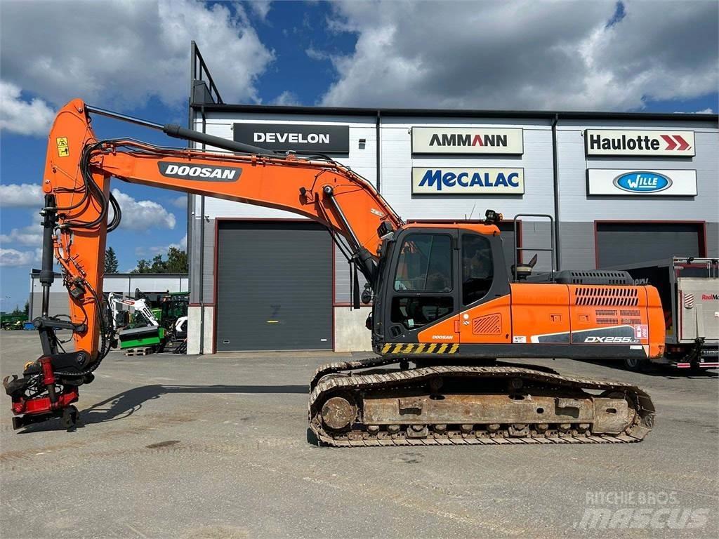 Doosan DX255LC-5 Гусеничные экскаваторы