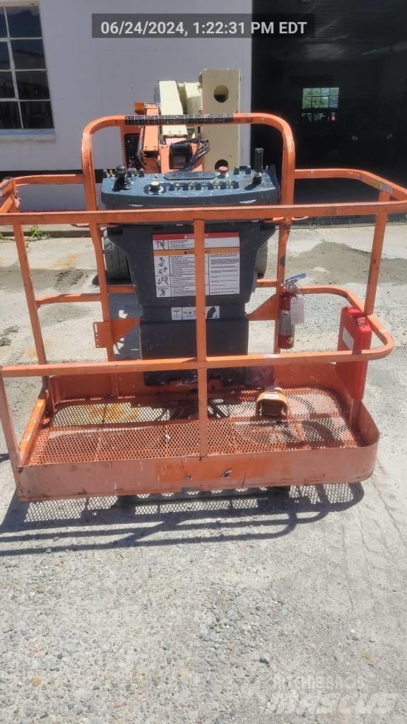 JLG E 450 AJ Коленчатые подъемники