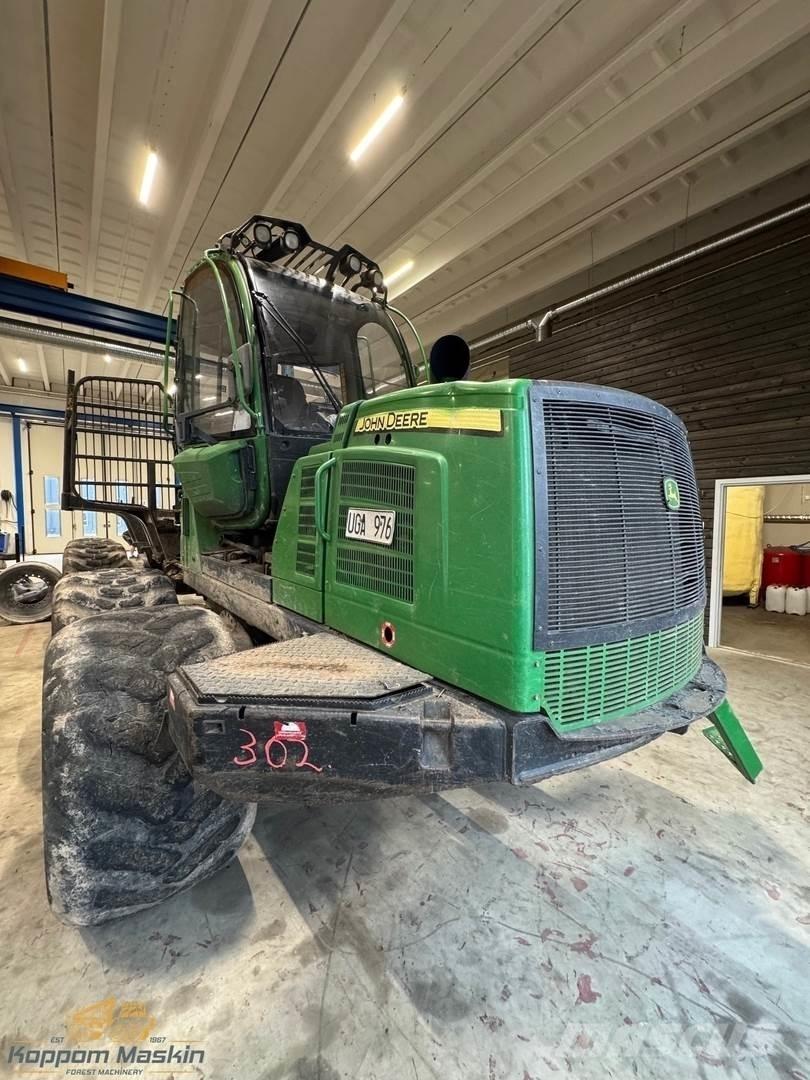 John Deere 1210E Форвардеры