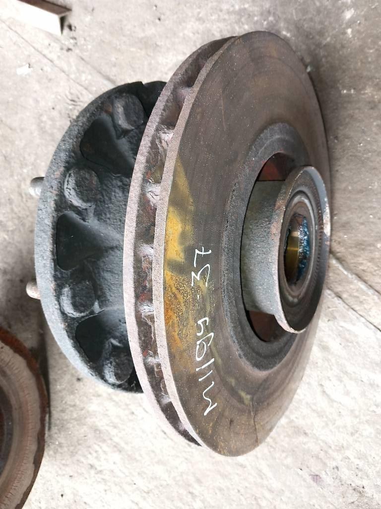 MAN TGM  81443010185 Оси