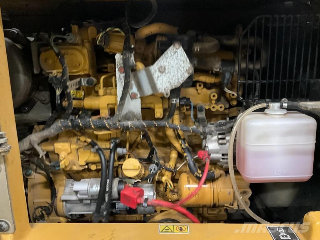 CAT 308 CR Малые экскаваторы 7т-12т