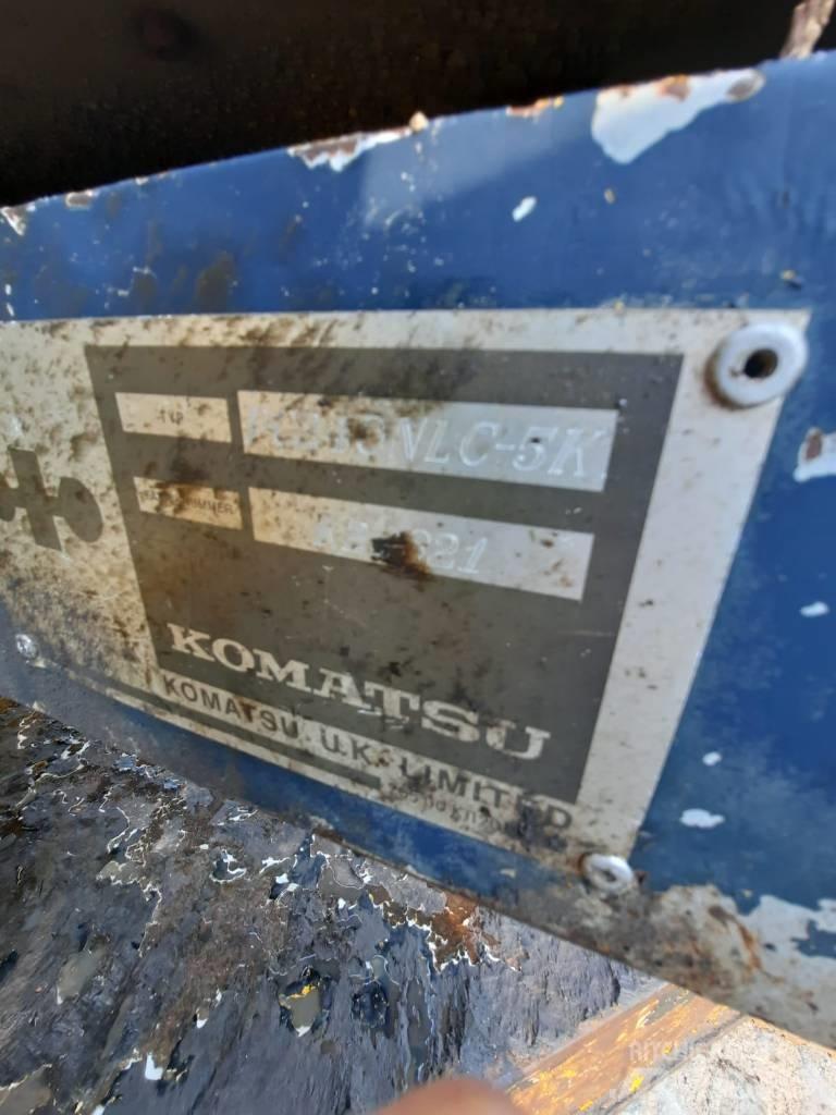 Komatsu PC240NLC-5K Гусеничные экскаваторы
