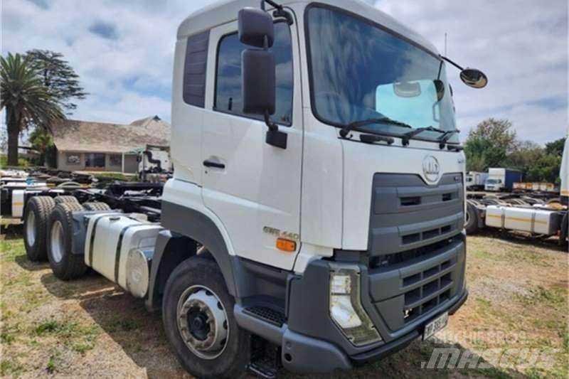 UD TRUCKS QUESTER Специальные грузовики