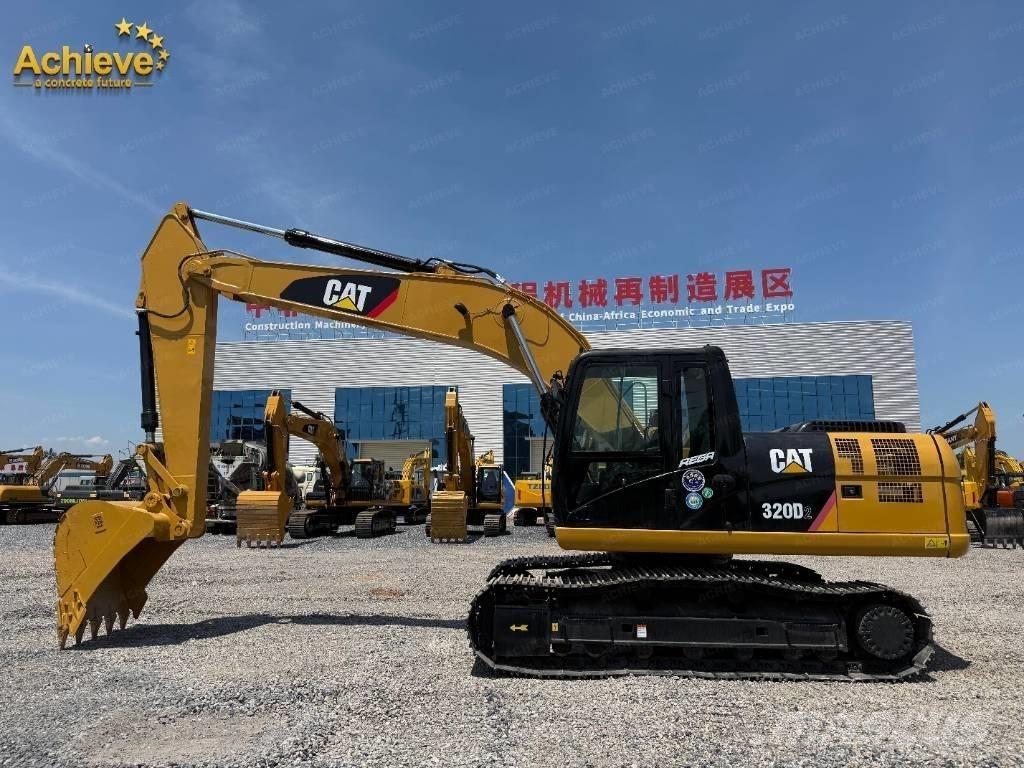 CAT 320 D2 Гусеничные экскаваторы