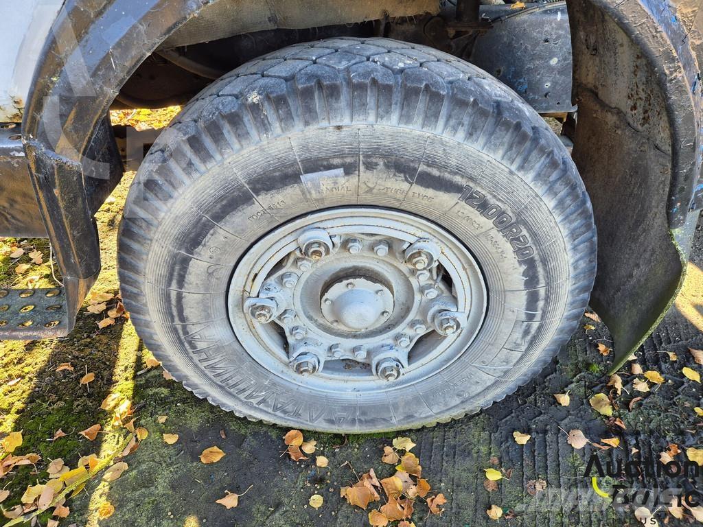 MAZ 5551 Грузовики-Самосвалы