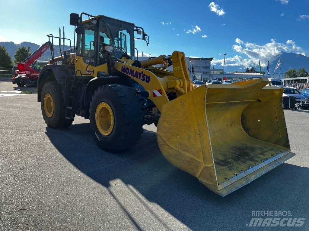 Komatsu WA380-8E0 Фронтальные погрузчики