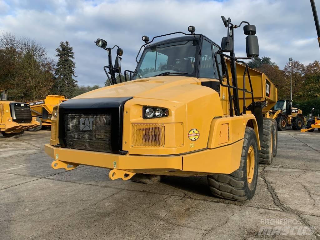 CAT 730 C Шарнирно-сочленённые самосвалы