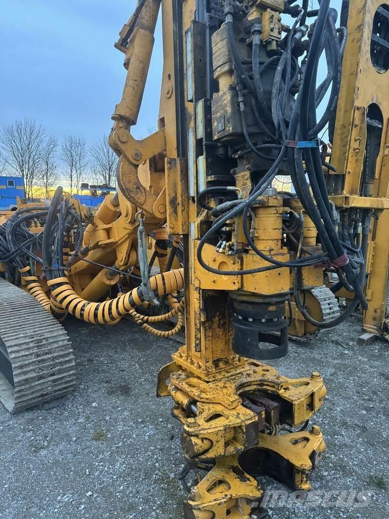 Klemm KR 806-3D Гусеничные буровые установки