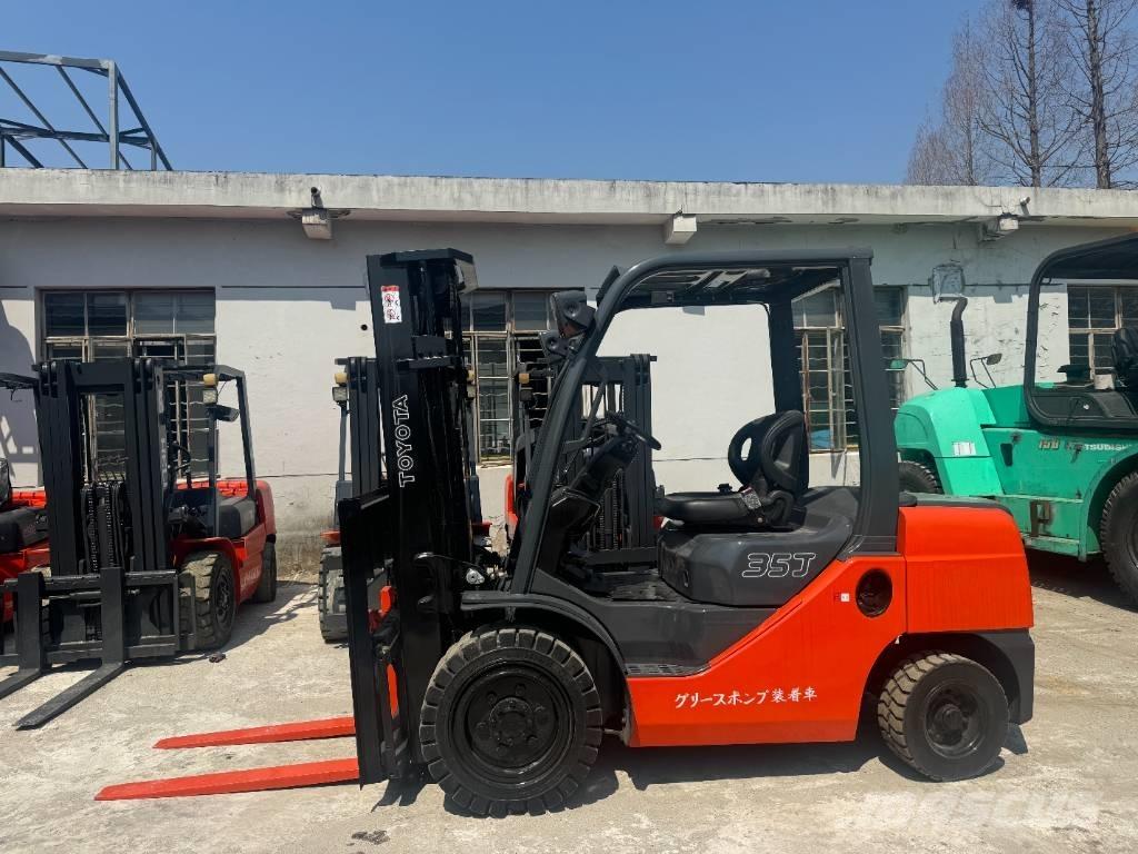 Toyota FD 35 Дизельные погрузчики