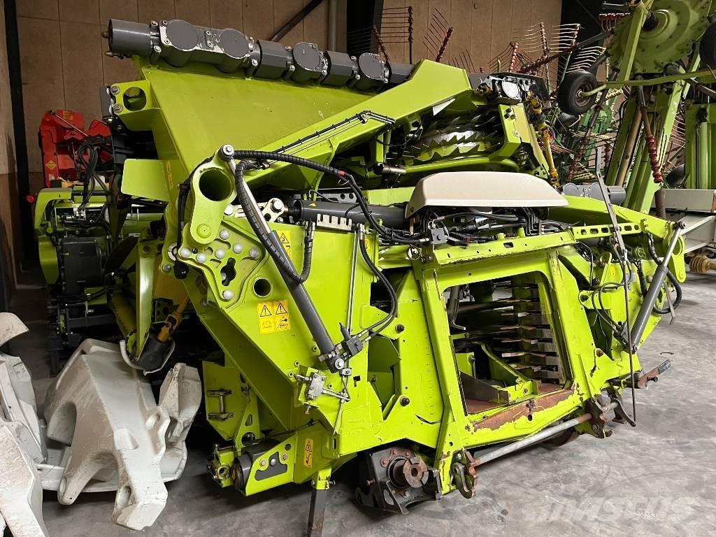 CLAAS Orbis 900 Жатки