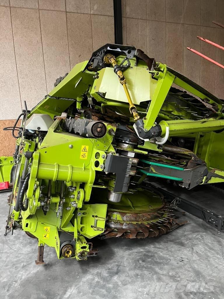 CLAAS Orbis 900 Жатки