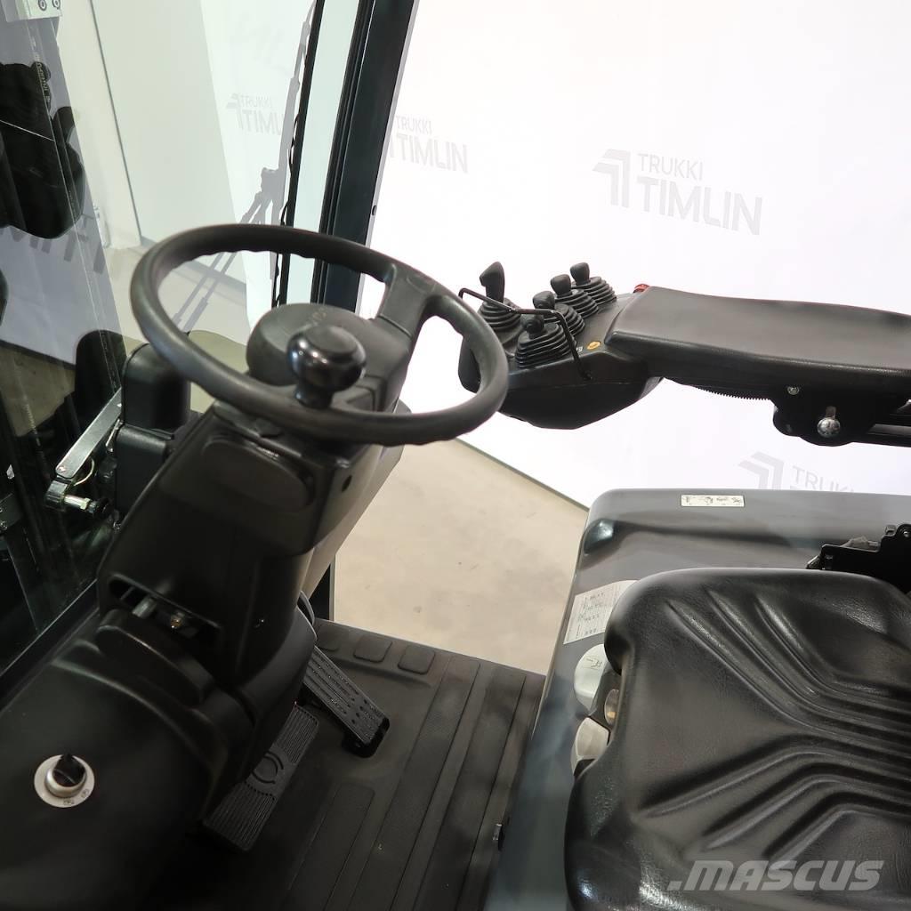 Toyota 8FBMT25 Электропогрузчики