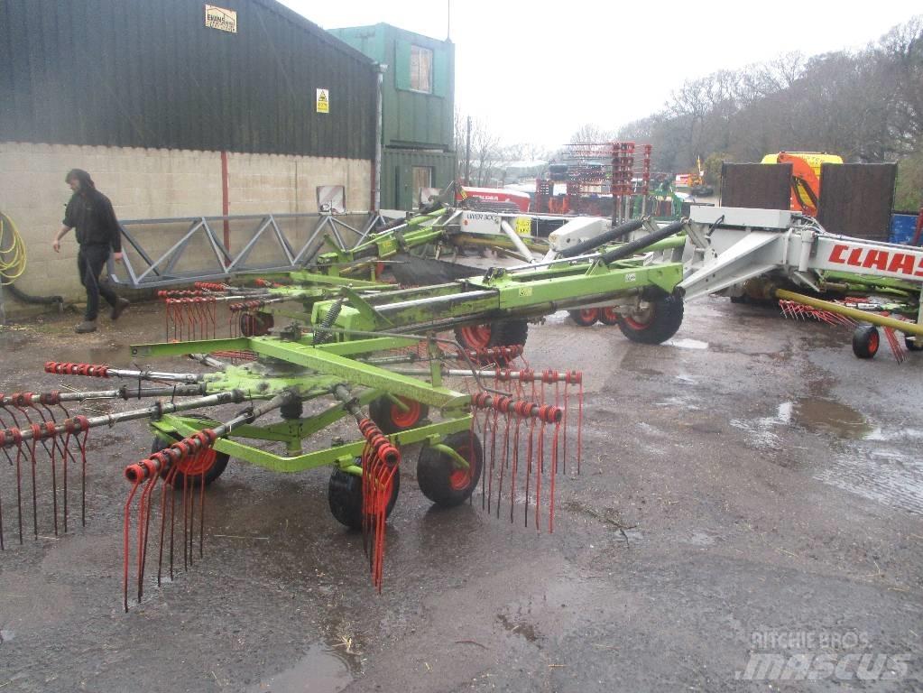 CLAAS Liner 3000 Грабли-ворошилки