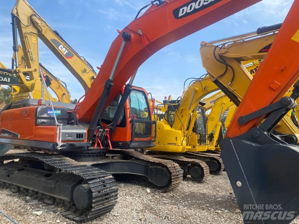 Doosan DX300LC-9C Гусеничные экскаваторы