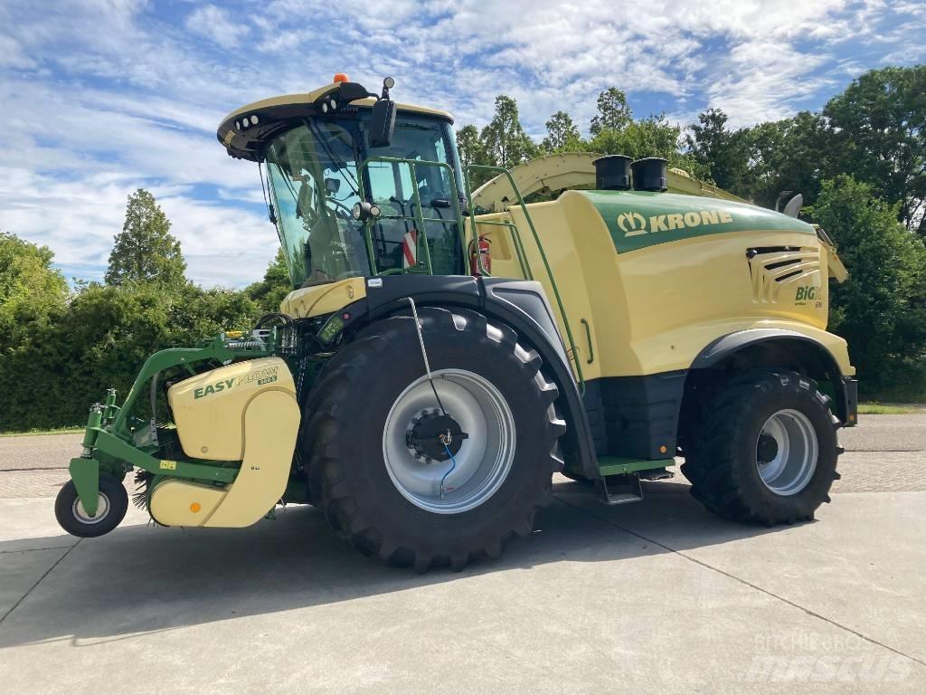 Krone BiG X 680 Самоходные кормоуборочные комбайны