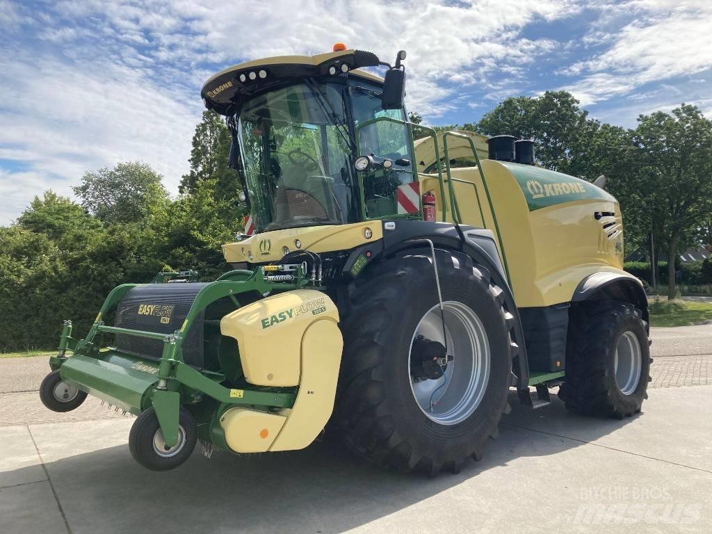 Krone BiG X 680 Самоходные кормоуборочные комбайны