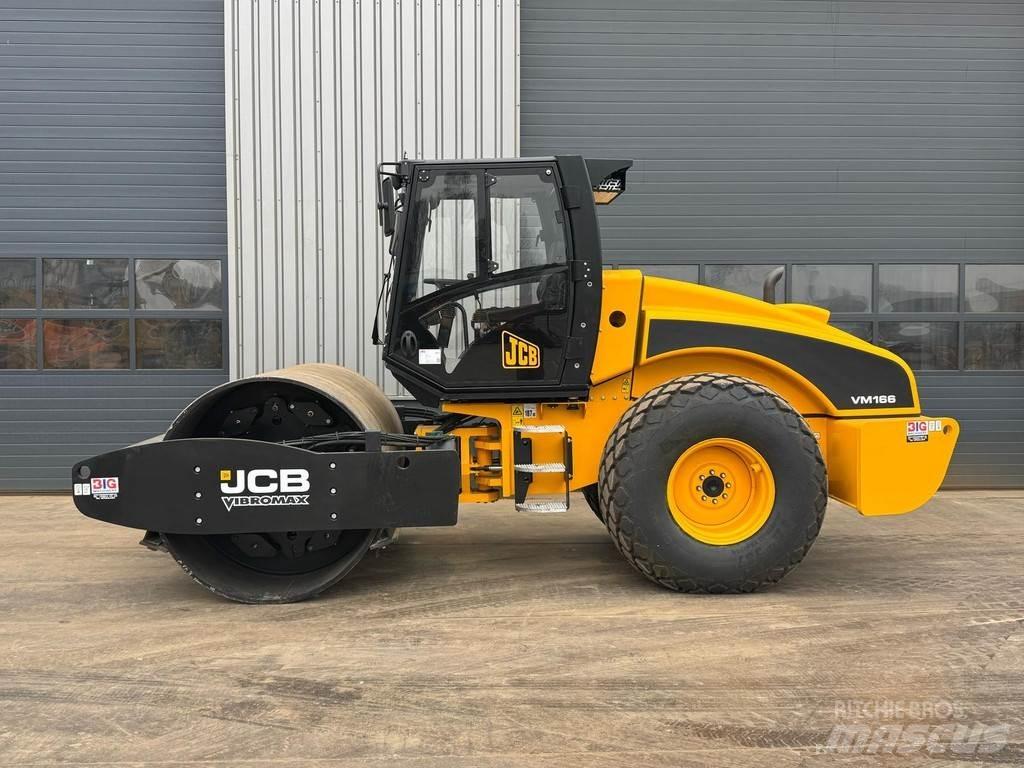 JCB VM166D Грунтовые катки