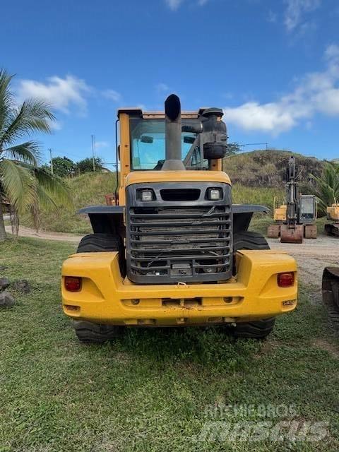 Volvo L 90 F Фронтальные погрузчики