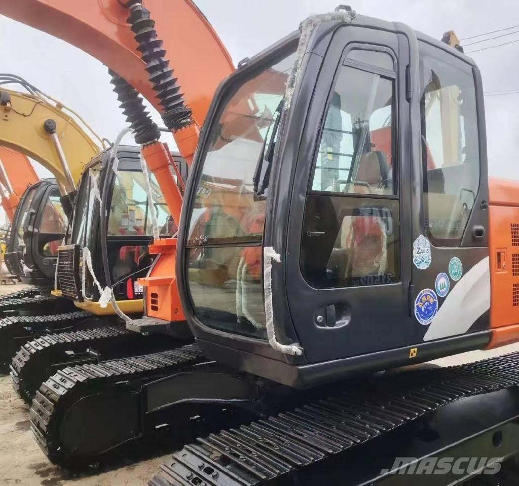 Hitachi 135 US-6 Гусеничные экскаваторы