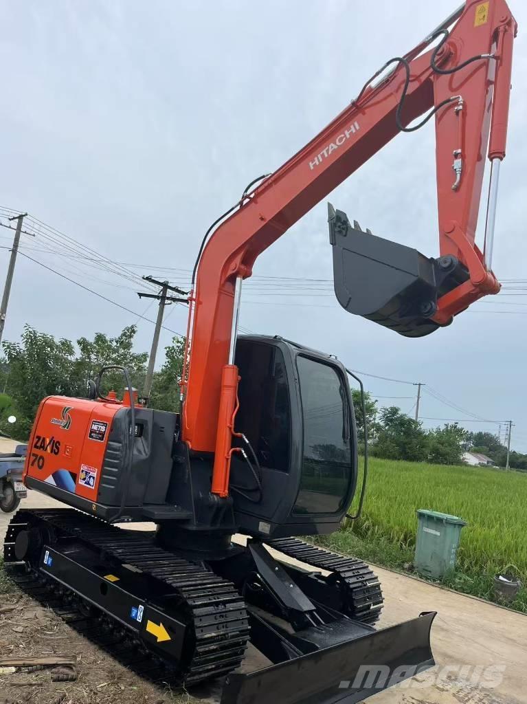 Hitachi ZX 70 Гусеничные экскаваторы