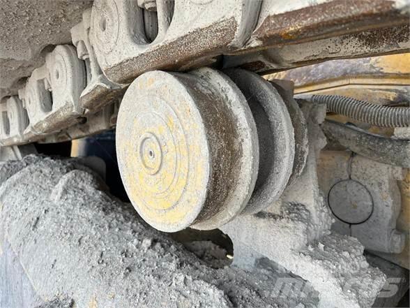CAT D6T XW Гусеничные бульдозеры