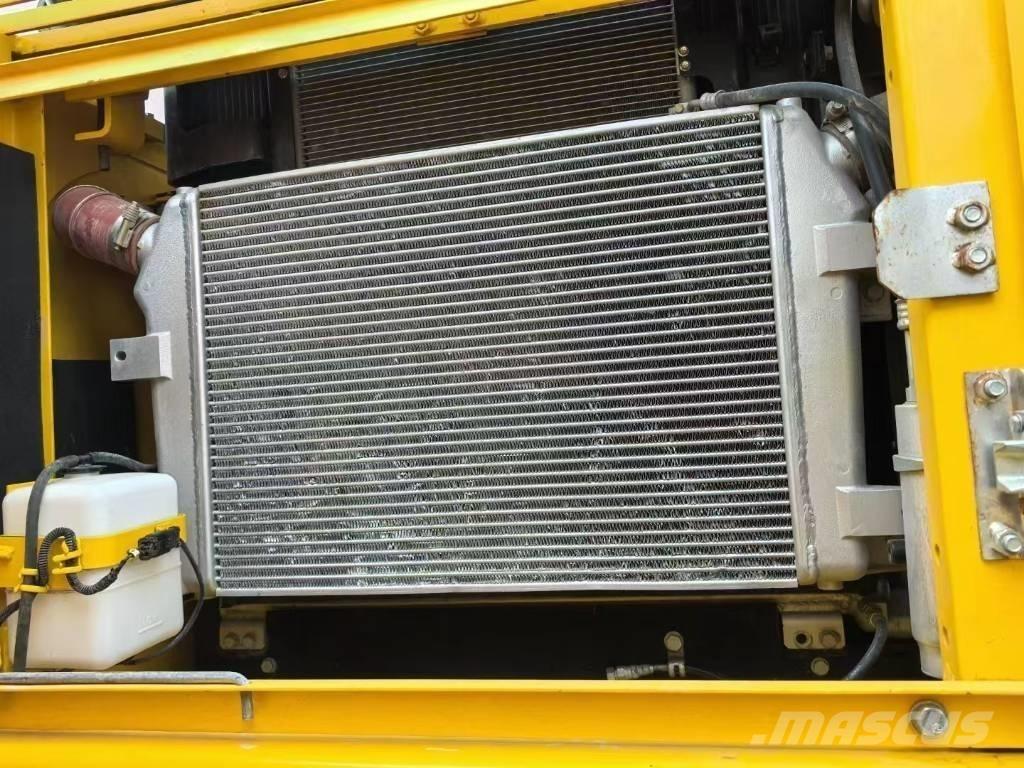Komatsu PC 350 LC Гусеничные экскаваторы
