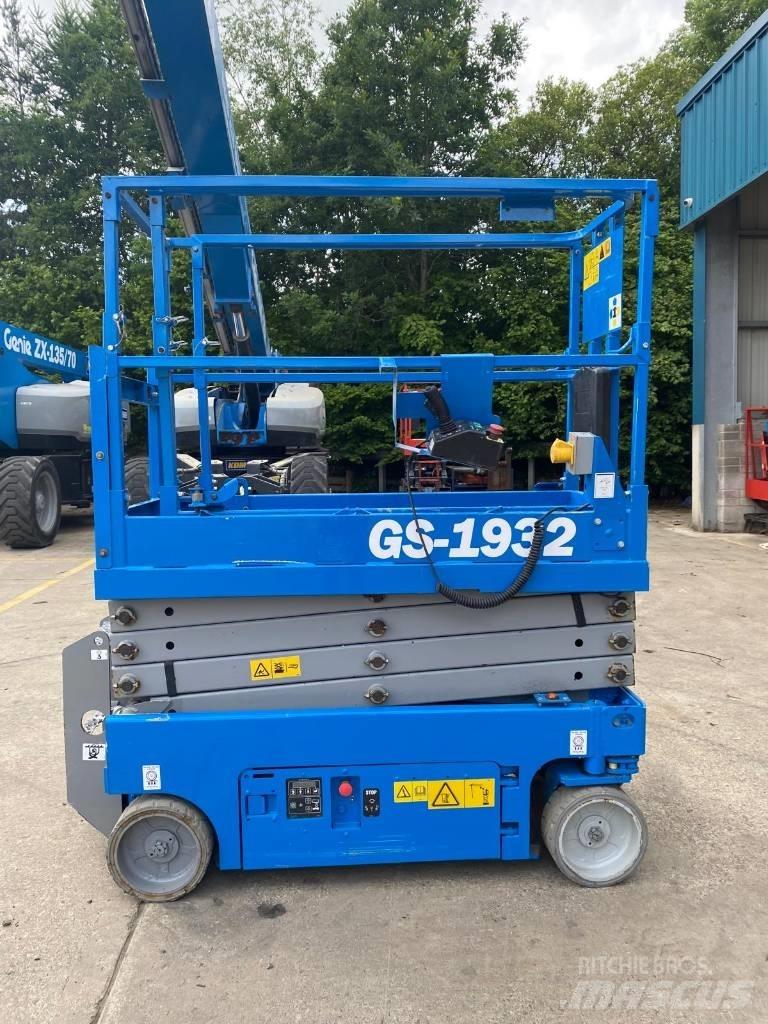 Genie GS 1932 Ножничные подъемники