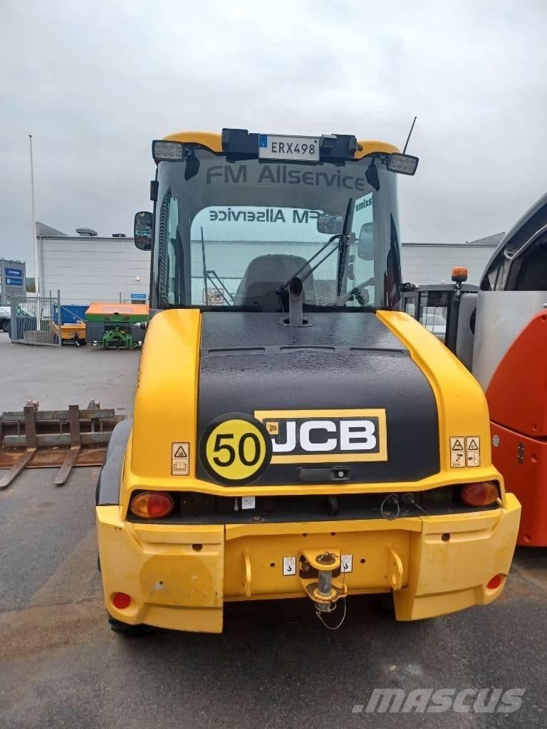 JCB 409 Сельскохозяйственные телескопические погрузчики