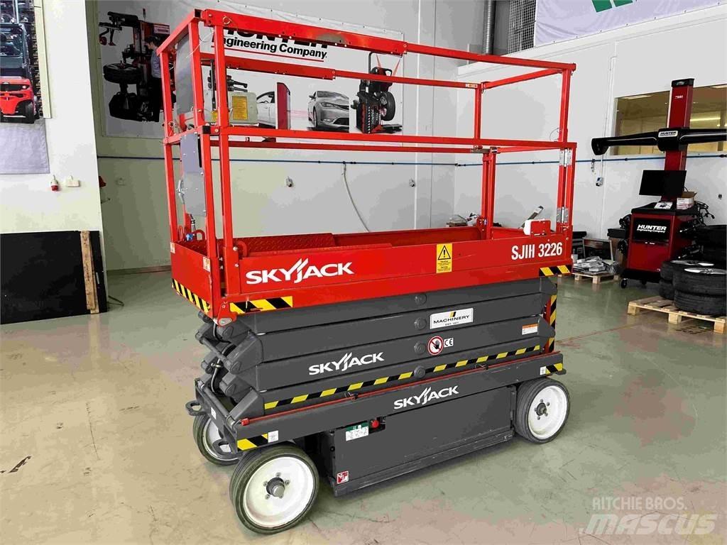 SkyJack SJ3226 Ножничные подъемники