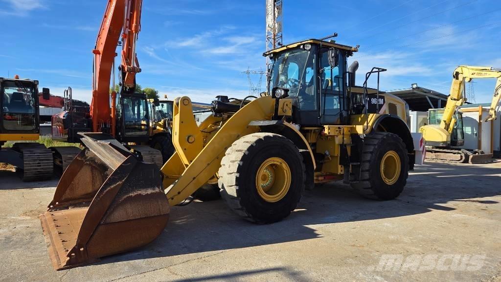 CAT 962 M Фронтальные погрузчики