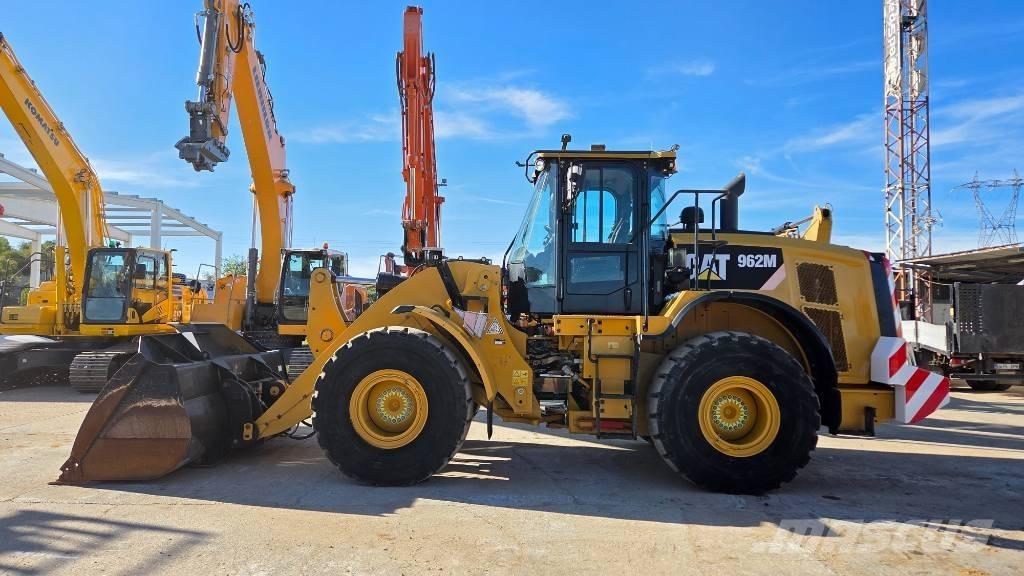 CAT 962 M Фронтальные погрузчики