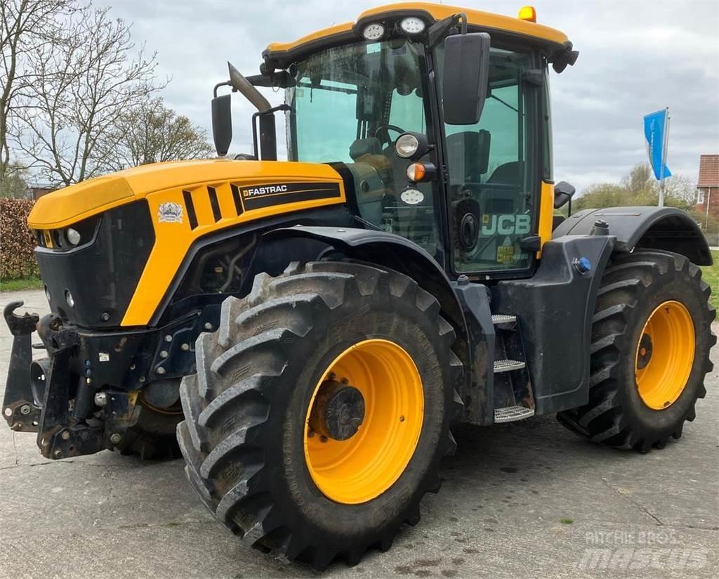 JCB 4220 Fastrac Трактора