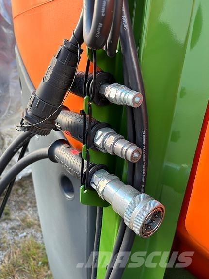 Amazone UF 1302 Самоходные опрыскиватели