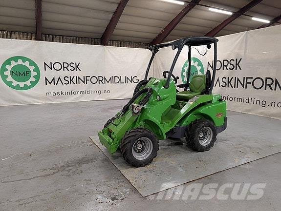 Avant 520 Универсальные фронтальные погрузчики