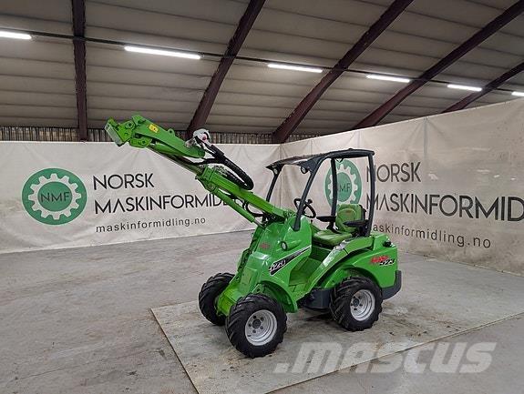 Avant 523 Универсальные фронтальные погрузчики