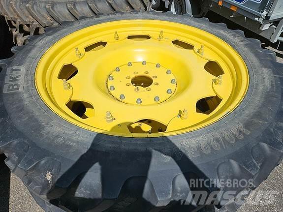 BKT 320/90-46 Шины и колёса