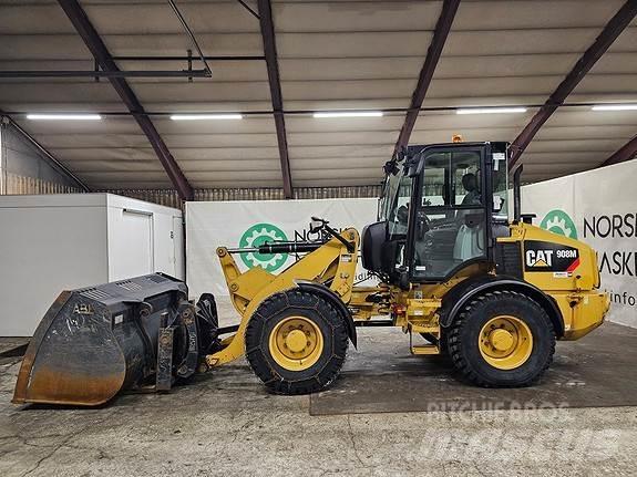CAT 908M Фронтальные погрузчики