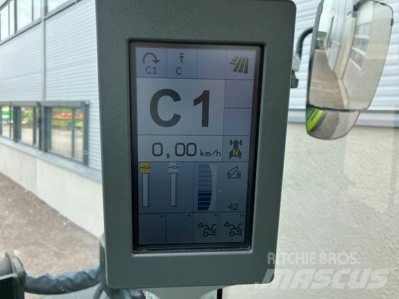 CLAAS Arion 470 Трактора