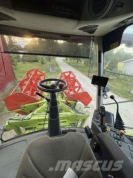 CLAAS Avero 240 Зерноуборочные комбайны