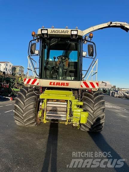 CLAAS JAGUAR 870 Самоходные кормоуборочные комбайны
