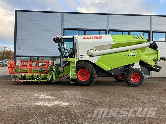 CLAAS Tucano 430 Зерноуборочные комбайны