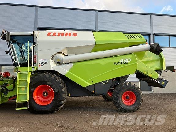 CLAAS Tucano 430 Зерноуборочные комбайны