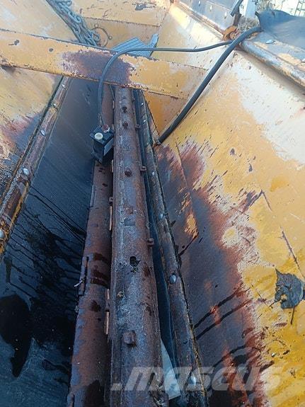 Epoke TKE12-275 Пескоразбрасыватели